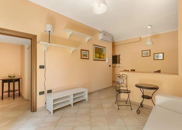 Ko By Barbarhouse Отранто